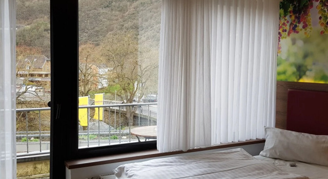 Hotel zur Post 3 Sterne superior, 预订 酒店 阿尔特纳尔 Ahrtal