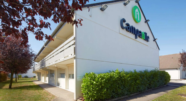 Кровать в общем номере Campanile Dijon Sud - Marsannay