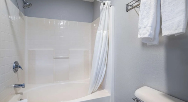 Люкс SureStay Hotel by Best Western Ukiah