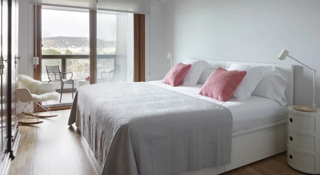 Palacio Miramar Apartment by FeelFree Rentals