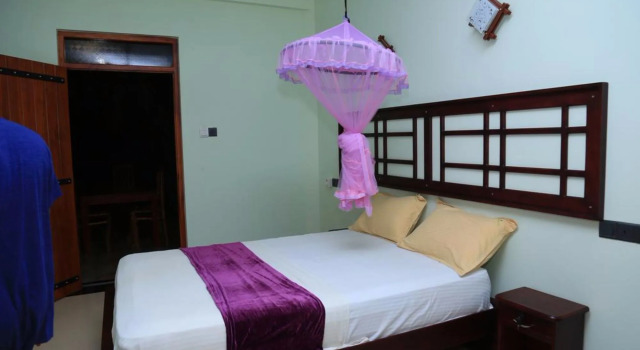 Yala River Face Inn