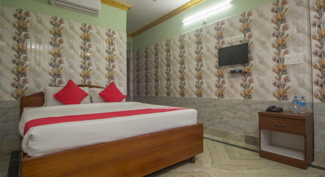 Люкс Standard Hotel O Krishna Guest House Siliguri Railway Station