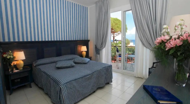 Standard Dreier Zimmer Hotel Desiree