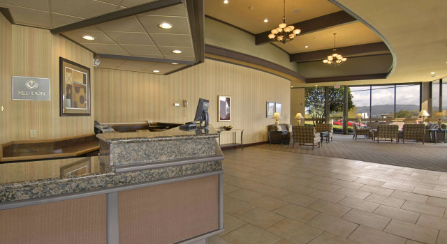 Red Lion Hotel Coos Bay, Prenota Hotel Coos Bay 