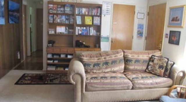 Frenchy's Adventure Bed and Breakfast, Prenota Hotel Anchorage Alaska
