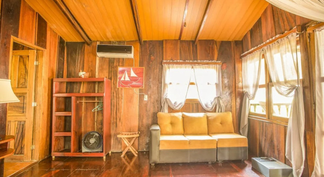 Четырёхместный номер Deluxe Redwood Beach Resort