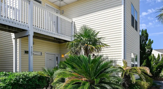 Sandpiper Cove 9107 3 Bedroom Condo by RedAwning, Varaa Hotelli Hotellit Emerald Coast uima-altaalla, Uima-allas