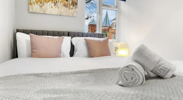 Luxe Stays Putney & Stamford, Varaa Huoneisto Asunnot kohteessa Merseyside, Huoneisto