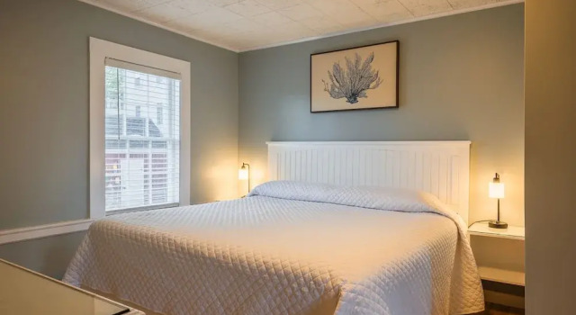 Студия Eagle House Motel