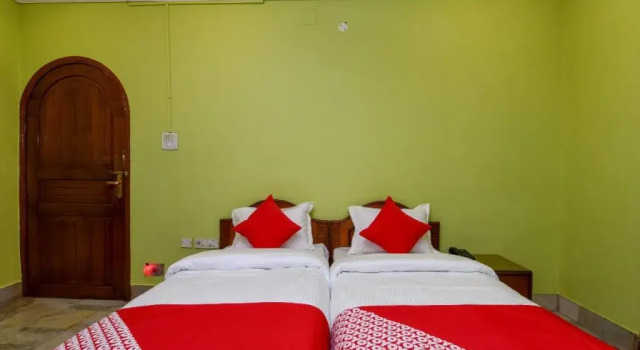 Oyo 14371 Treetops Guest House