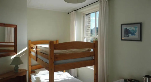 Кровать в общем номере The Eagles Bunkhouse