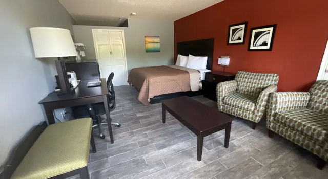 Номер Deluxe SUNSET INN