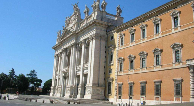 Emanuela B&B, Забронировать Отель «постель и завтрак» Рим Лацио, рядом с Piazza San Giovanni in Laterano