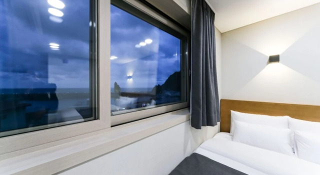 With U Hotel & Guesthouse
