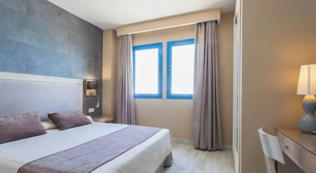 Апартаменты c 1 комнатой с балконом и с видом на море Holiday World Casamaïa Apartments, Affiliated by Meliá