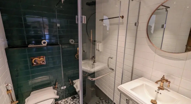 Номер Economy Prasanthi Hotel