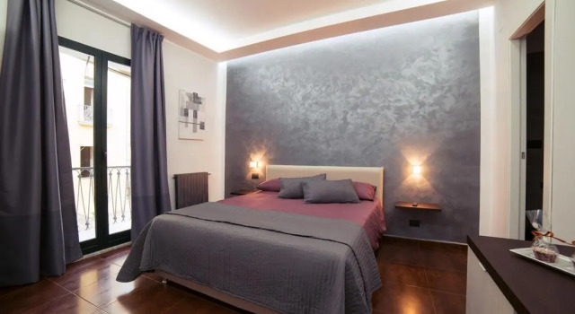 Glam House