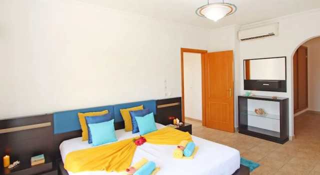 Villa Saint Thomas, Rezerwuj Willa Hotele w Algarve z parkingiem, Parking