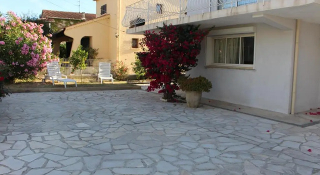 RESIDENCE INAYA, Забронировать Отель Сис-Фур-Ле-Плаж Var coast