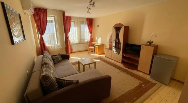 Family Hotel Biju, Rezerwuj Hotel Hotele w Tryavna z parkingiem, Parking