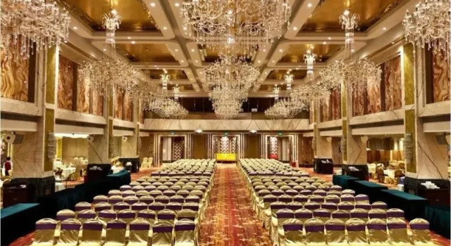 Baoming City Hotel Shenzhen (Honghuashan Subway Station), Prenota Hotel Xitian Shenzhen Area