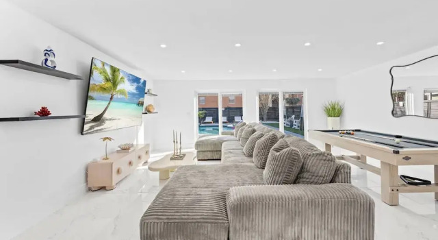 Luxury poolside paradise, Réserver Appartement Anona Floride