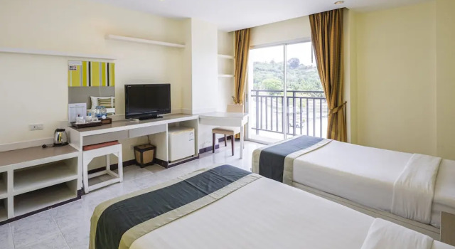 Номер Deluxe Bellevue Ocean Patong
