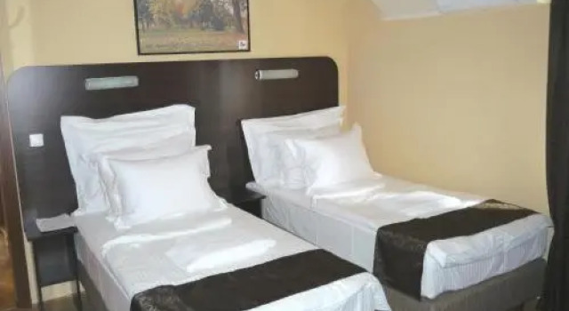 Rooms Villa Anna, Buchen Sie Villa Kragujevac Zentralserbien