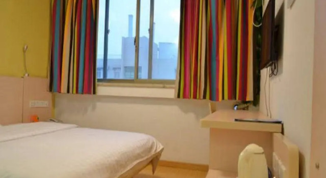 7 Days Inn Hangzhou West Lake Leifeng Tower Wangjiangmen Branch