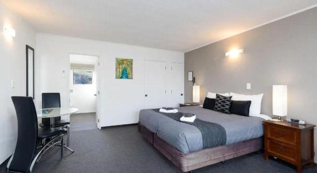 Студия Kings Gate Motel