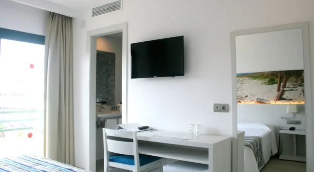 Двухместный номер Standard с балконом Hotel Rosales Formentera