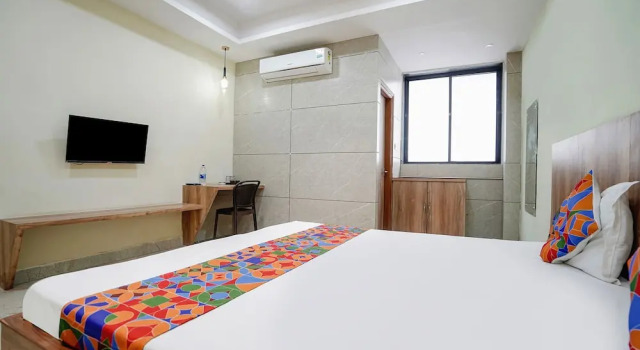 FabHotel Park Mahindra, Забронировать Отель Отели штата Махараштры 3 звезды, 3*