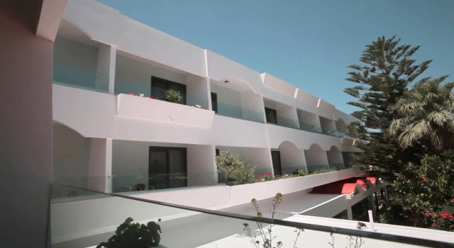 Tigaki Beach Hotel