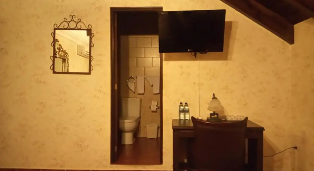 Полулюкс Hotel Genessis