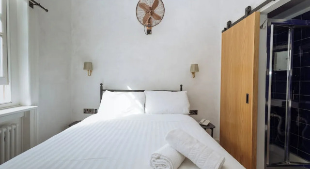 Номер Deluxe Central Hotel