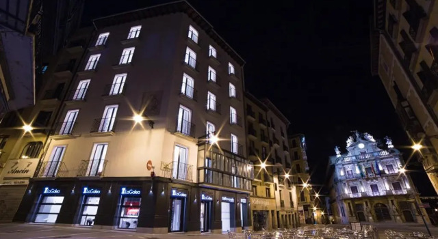 Hotel Pompaelo Plaza del Ayuntamiento & Spa, Reservar Resort Hotéis SPA em Pamplona, perto de Navarra Museum, SPA
