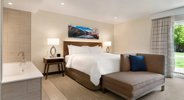 Двухместный полулюкс Delta Hotels by Marriott Helena Colonial