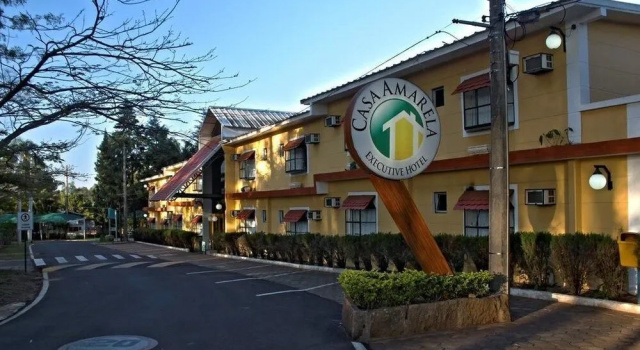 Casa Amarela Executive Hotel