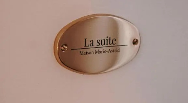 Номер Deluxe Maison Marie-Astrid, Suite avec Balnéo privée