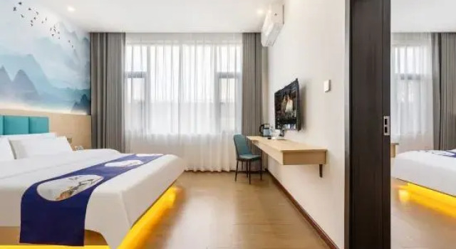 Люкс Luxury Lijing Lanting Hotel (Lijiang Gucheng District Jiahe City)
