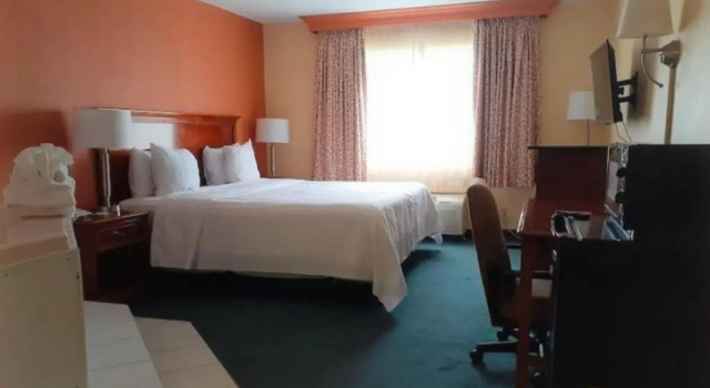 Двухместный номер Standard Buckeye Inn Express