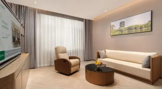 Люкс Deluxe Madison Hotel Jinan Yaoqiang International Airport