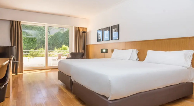 Двухместный номер Standard с балконом B&B HOTEL Sado Setúbal