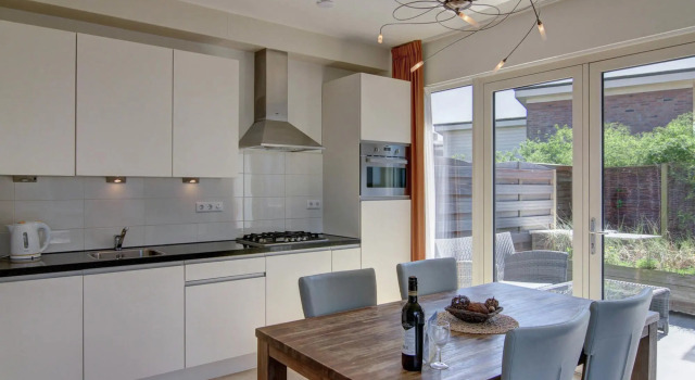 Luxury Apartment in a Residence Right on the Boulevard and the Beach, Забронировать Апартаменты/квартира Апартаменты Норда, Апартаменты/квартира