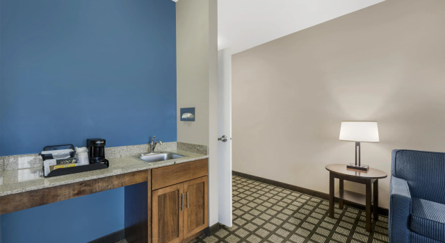 Двухместный люкс Best Western North Bryant Inn