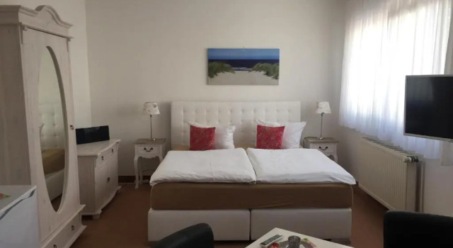 Номер Standard Pension Marion
