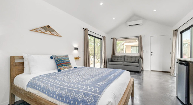 Lucky Arrow Retreat, Prenota Hotel Dripping Springs Texas Wine Country