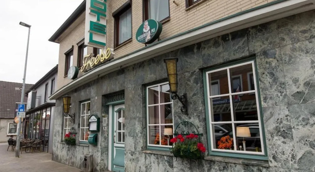 Hotel Freese, Забронировать Отель Бад-Брамштедт Segeberg