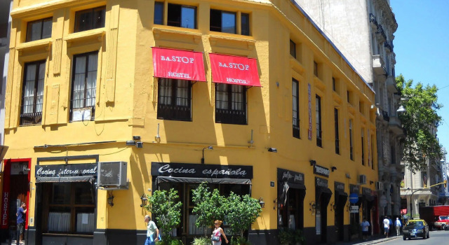 BA Stop Hotel House