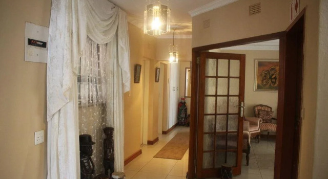 Lolos Bed & Breakfast, Boek Hotel Southgate Gauteng